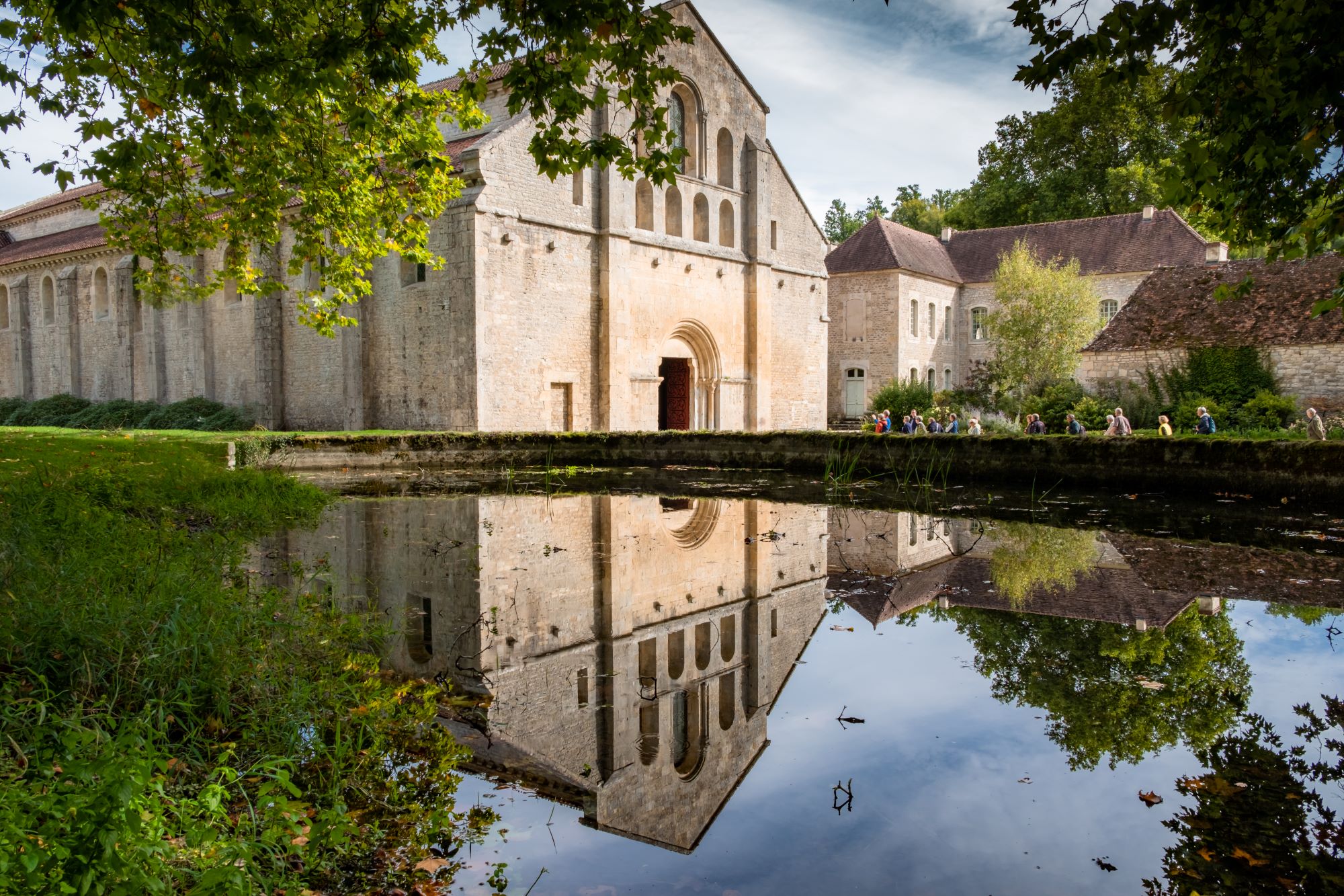 Замки, аббатства и шато. Аутентичные исторические городки и деревни Франции, где словно попадаешь в прошлое